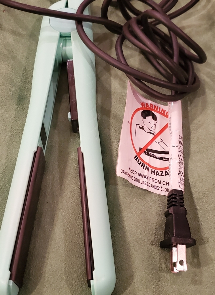 MARQUEE Ceramic Straightener